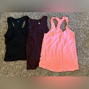 Medium workout tank top bundle / lot
Athleta, ASICS, Reebok, Victoria’s Secret